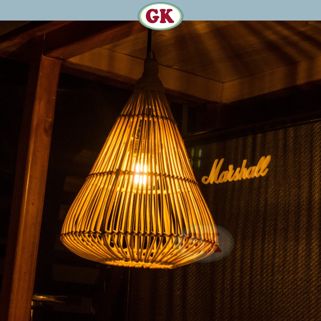 Kap Lampu Kafe BASIC 12 Lampu Gantung Rotan