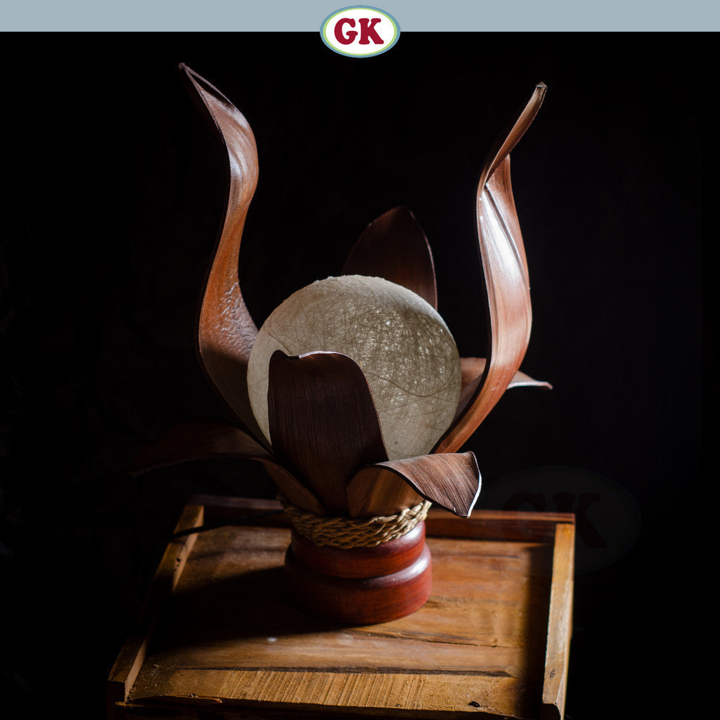 Kap Lampu Meja Pelepah Pisang RUSTIC 44 - Handwoven Table Lampshade Elegant Natural Decor for Bedroom, Livingroom, Lounge or Workspace.