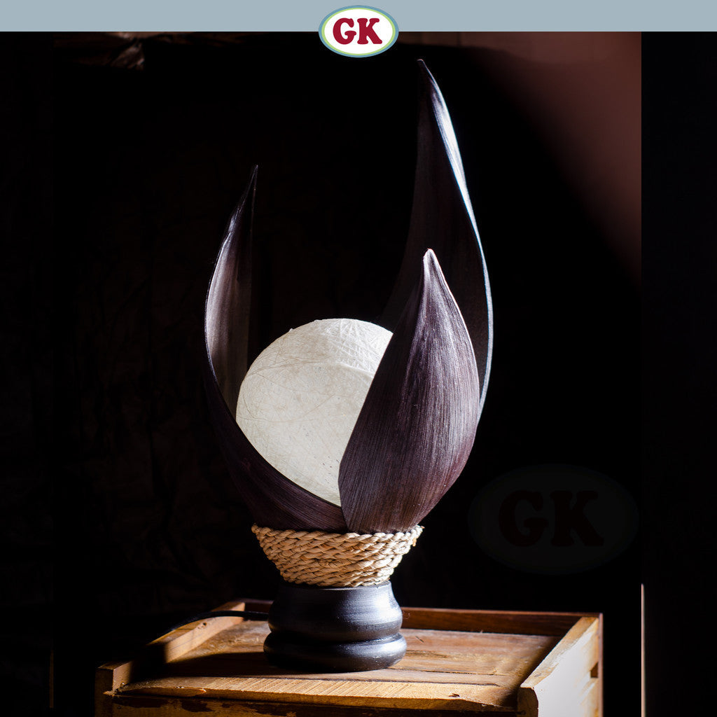 Kap Lampu Meja Pelepah Pisang RUSTIC 43 - Handwoven Table Lampshade Elegant Natural Decor for Bedroom, Livingroom, Lounge or Workspace.