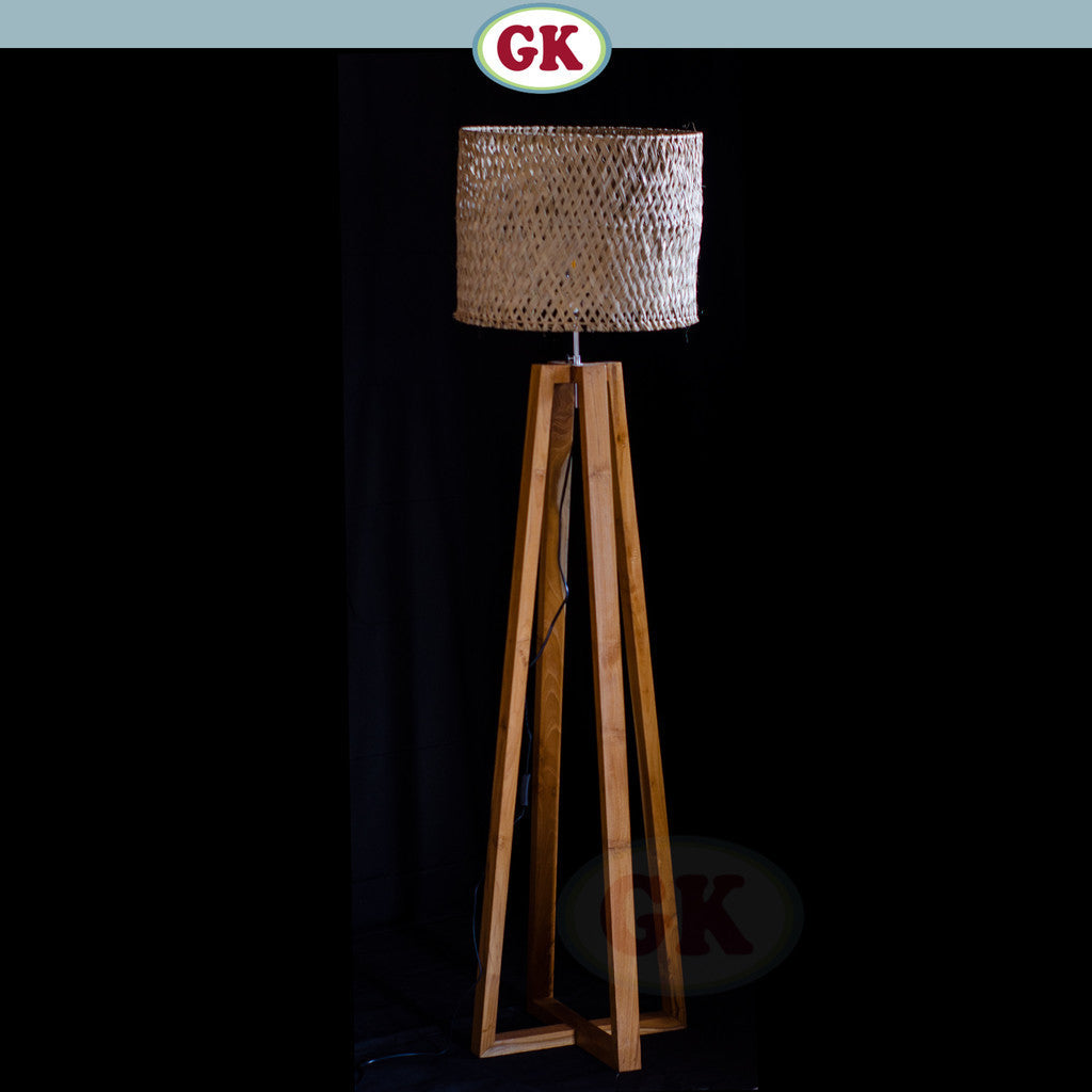 Kap Lampu Standing Rotan RUSTIC 30 D40 - Modern Japandi Rattan Tripod Floor Lampshade for Natural Minimalist Interior in Home, Resto, Cafe, or Villa.