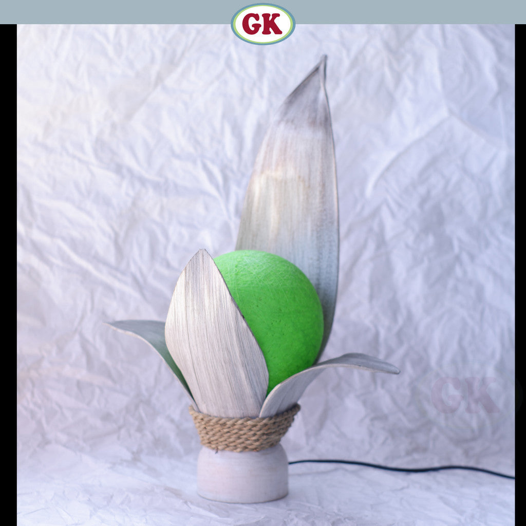 Kap Lampu Meja Pelepah Pisang RUSTIC 45 - Handwoven Table Lampshade Elegant Natural Decor for Bedroom, Livingroom, Lounge or Workspace.