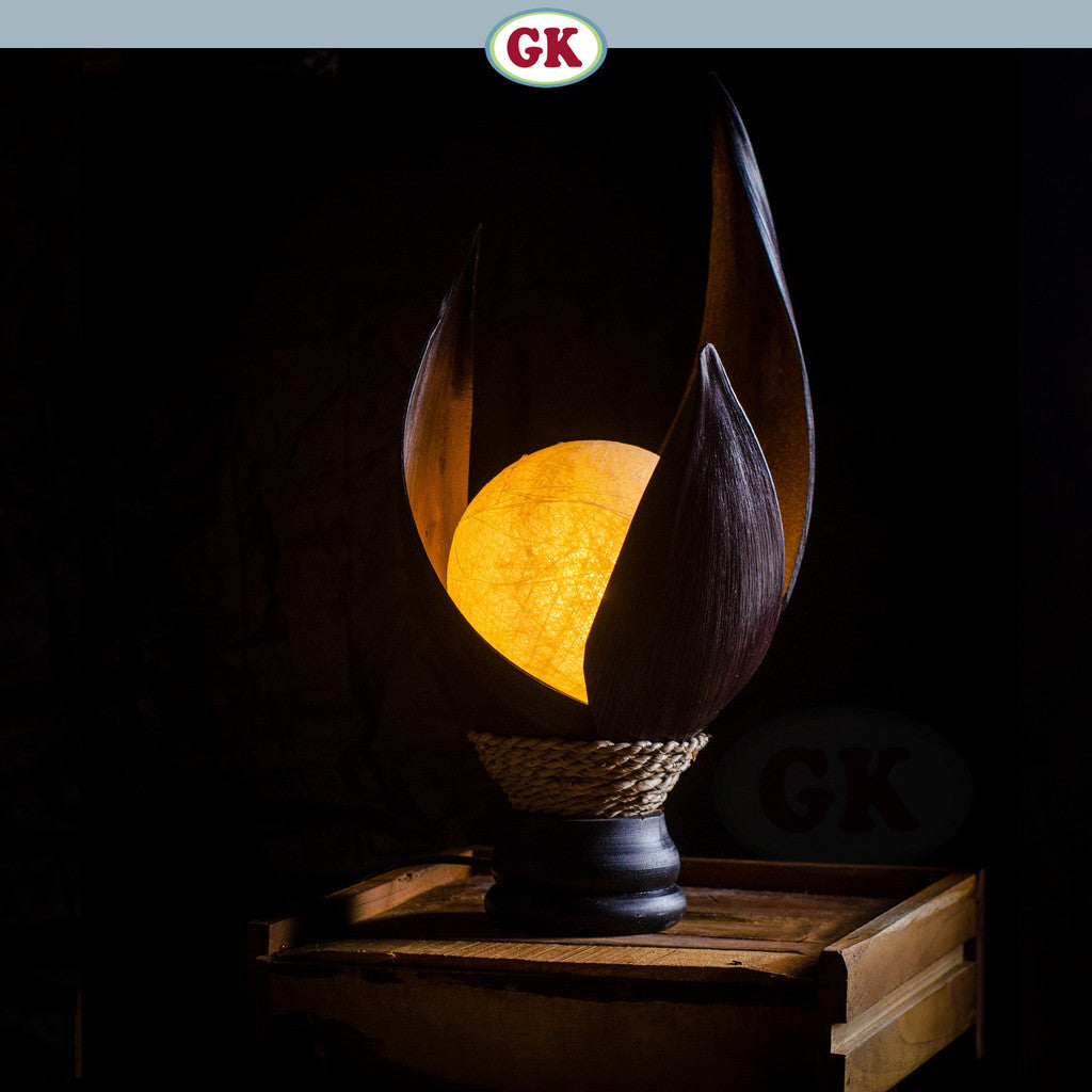 Kap Lampu Meja Pelepah Pisang RUSTIC 43 - Handwoven Table Lampshade Elegant Natural Decor for Bedroom, Livingroom, Lounge or Workspace.