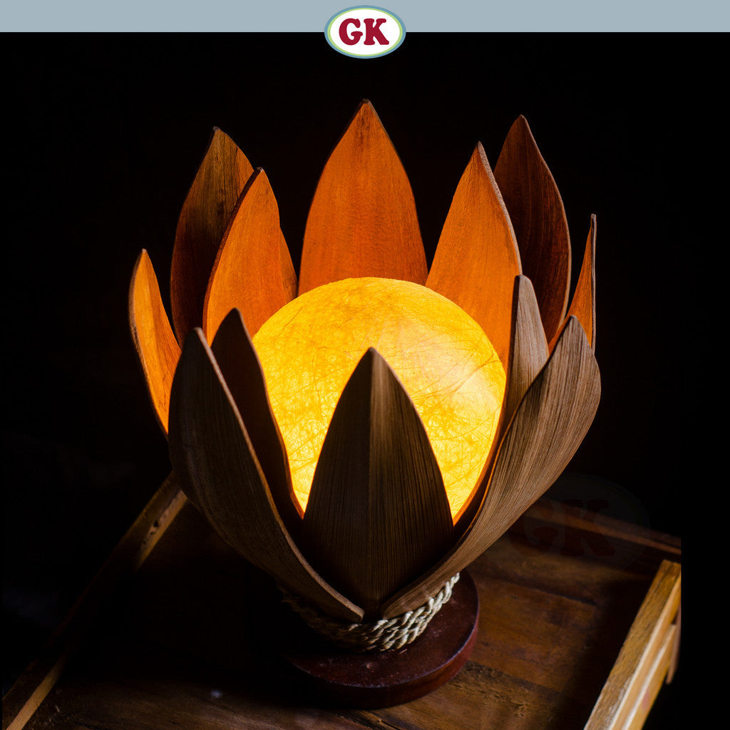 Kap Lampu Meja Pelepah Pisang RUSTIC 42 - Handwoven Table Lampshade Elegant Natural Decor for Bedroom, Livingroom, Lounge or Workspace.