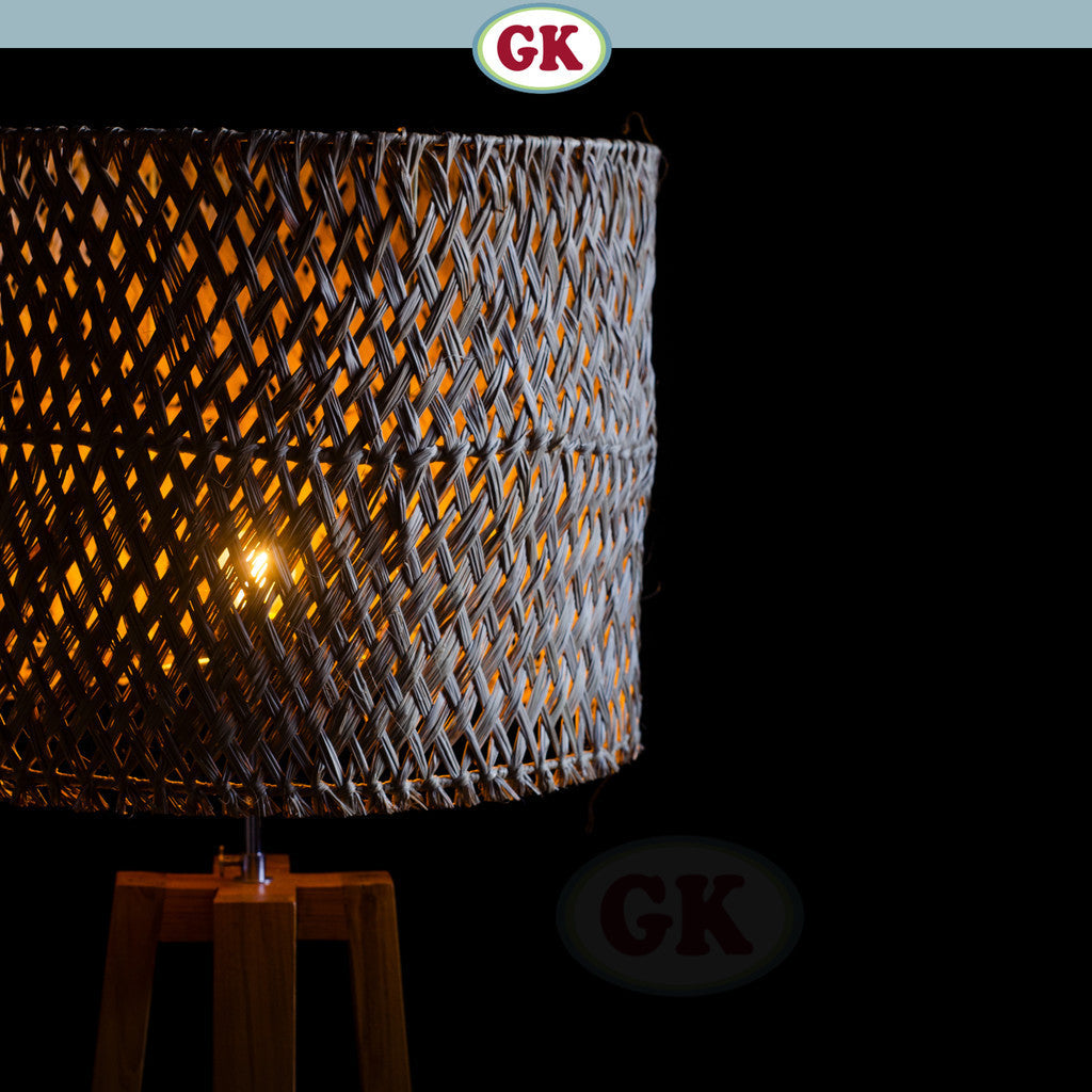 Kap Lampu Standing Rotan RUSTIC 30 D40 - Modern Japandi Rattan Tripod Floor Lampshade for Natural Minimalist Interior in Home, Resto, Cafe, or Villa.